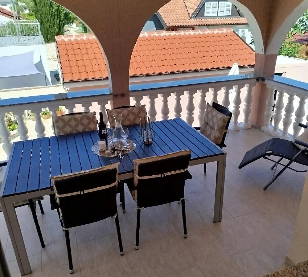 Apartments Juric プリヴラカ